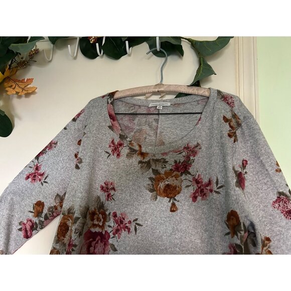 Green Envelope Gray Floral Asymmetrical Hem Tunic Top Women’s Size 2X 3/4 Sleeve - Picture 6 of 10